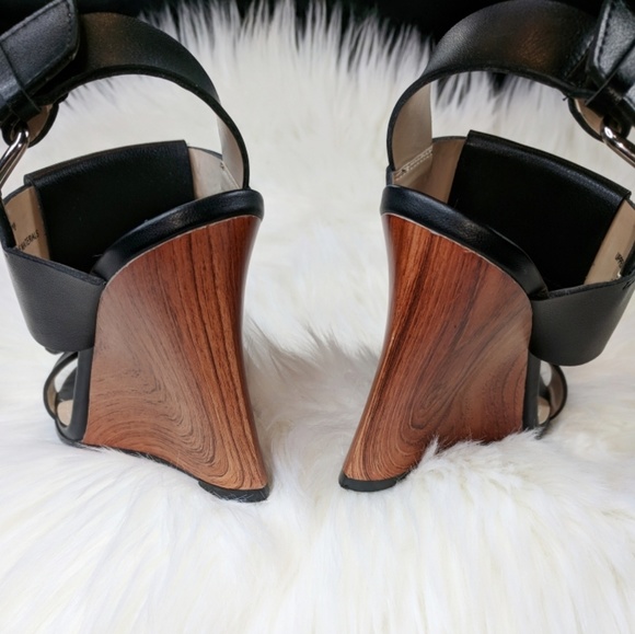 BCBG Wedge Sandal - Picture 3 of 5